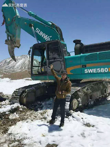 ����5200m��������ɽ�ľ��֮·