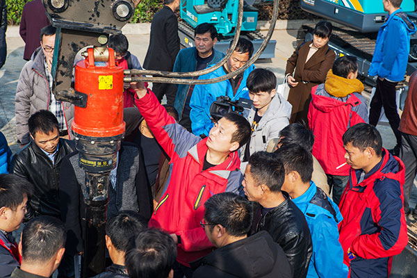 ʮ���������ɼ��໥���������ǹ��ɶԹ��������ھ���ͻ�����ʵ����