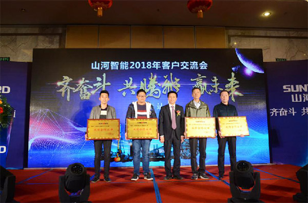 �ɽ��������Ԫ���ǹ��ɶԹ������ܿͻ�������ϲ��Ƶ��