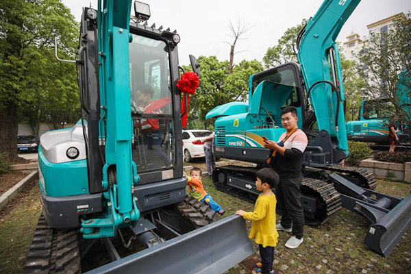 ���������ǹ��ɶԹ��������ھ��������ڽ�����