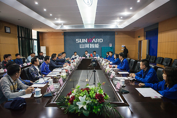 �����»��ͼ����ϰ����������ǹ��ɶԹ������족ӭ���߶˷�˿��