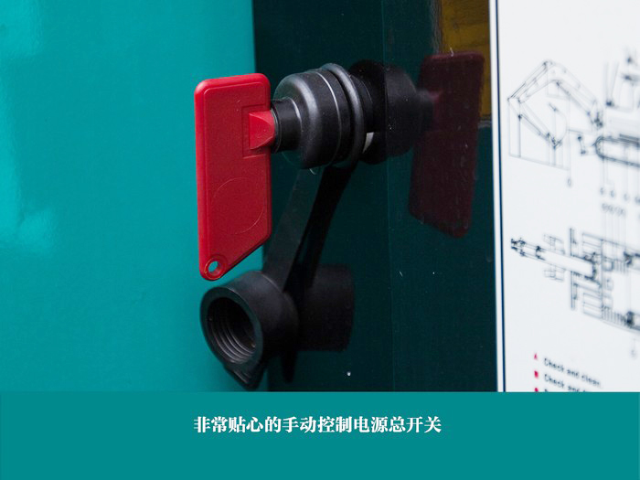 ���ˣ�����һ�������ǹ��ɶԹ�������18UB΢�ڵĿ�ݴ���ȡ...