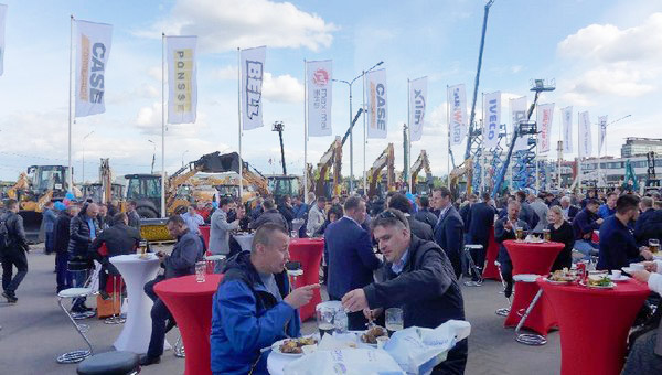 ʮ��Я�����ǹ��ɶԹ�������Ī˹�Ʊ���CTTչ��Ʒ�ƽ��Բ������