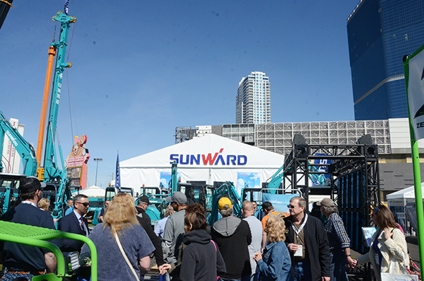 �ǹ��ɶԹ���������չ�������� ������ŷ�߶��г�