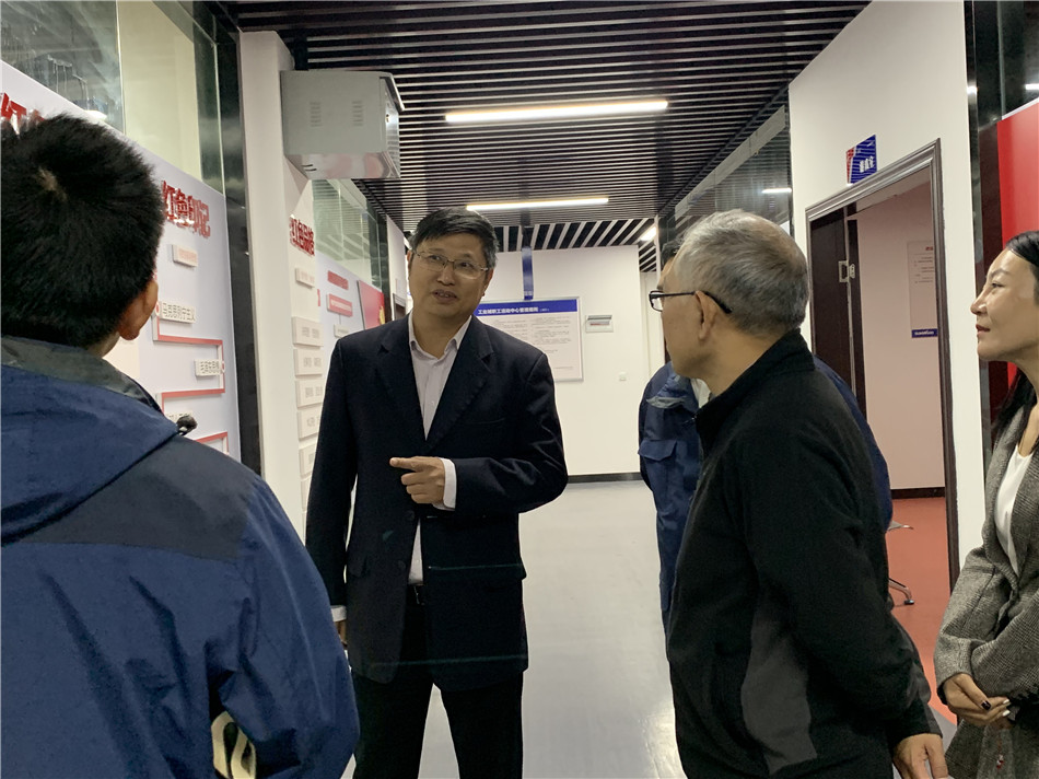 ��ɳ���ܹ��ᵳ������ܺ���һ��ݰ���ǹ��ɶԹ������ܿ������