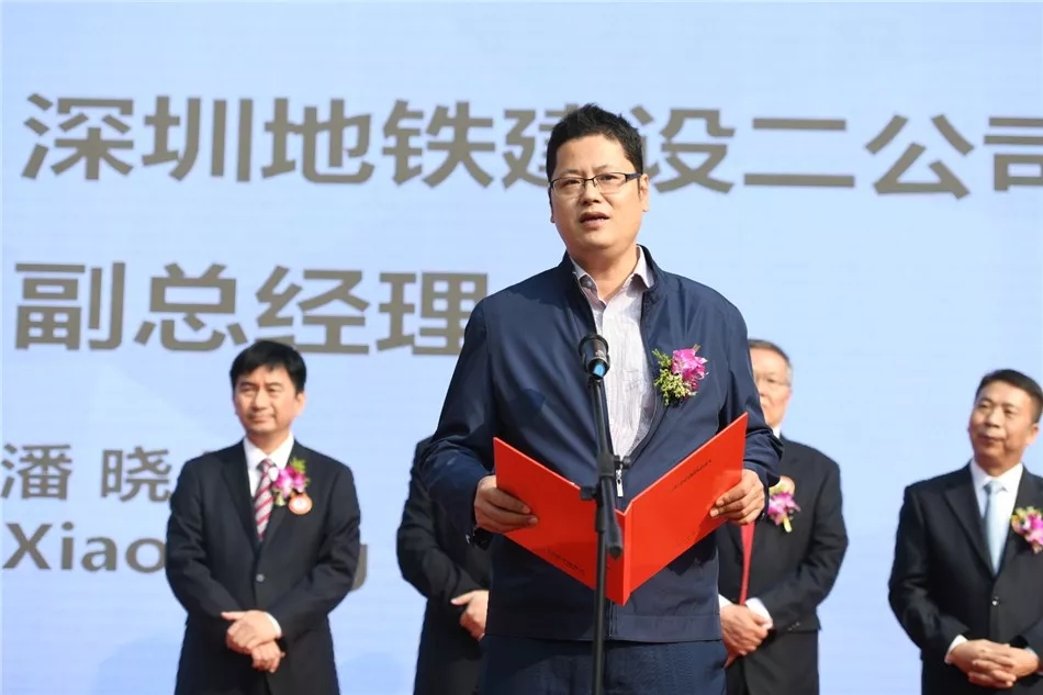 �ҹ��������ڽ���ʽ˫ģ�ܹ�������