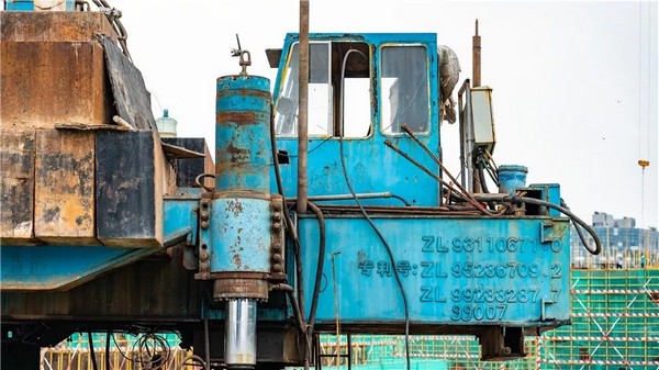 ף�����й���̨���λ�๦ЧҺѹ����ѹ׮�������ʮ����!