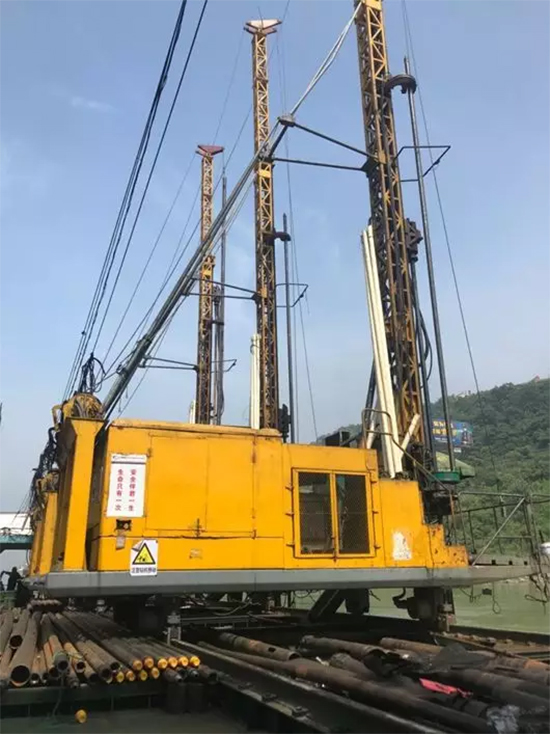 ���쳤���ƽ�ˮ�����ǹ��ɶԹ������ܺ���������ɸ㶨ˮ�½�ʯ