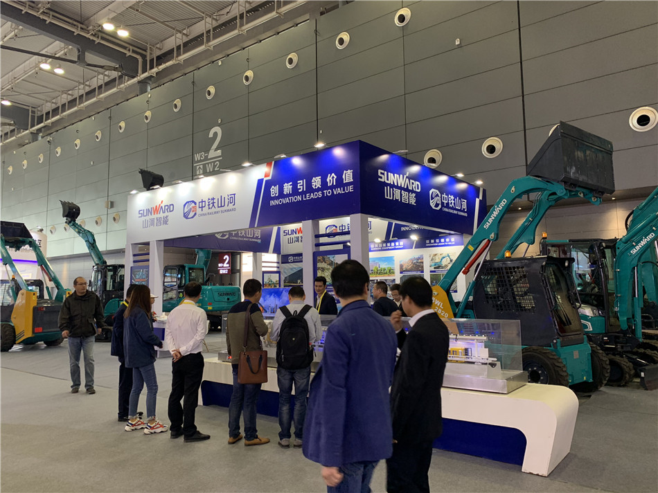 �ǹ��ɶԹ�������������չ���� չȫ�����ȹ���װ��Ч��