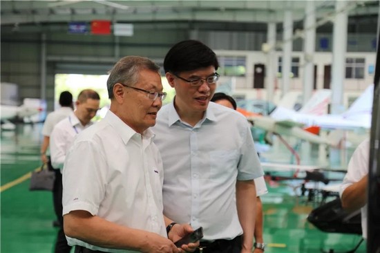 �����й���ί��ί��ǡ����γº���ݰ���ǹ��ɶԹ������ܿ���ָ��