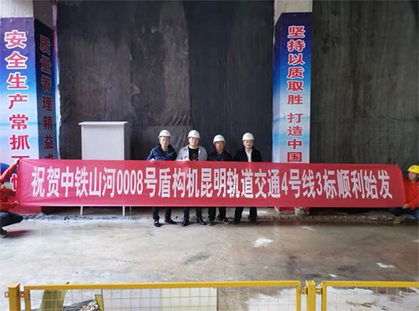 �����ʿ���˴��ǵ����������ǹ��ɶԹ���8�Ŷܹ���˳��ʼ��