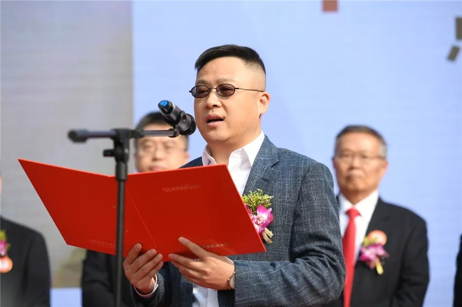 �ҹ��������ڽ���ʽ˫ģ�ܹ�������