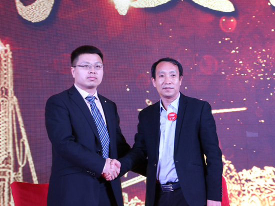 �ǹ��ɶԹ����������¿ͻ����������վȡ�÷ḻЧ��