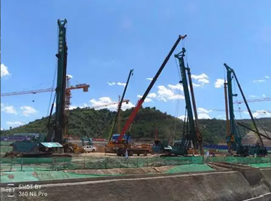 �ǹ��ɶԹ�������������������Ӱ���ɫ���ý���