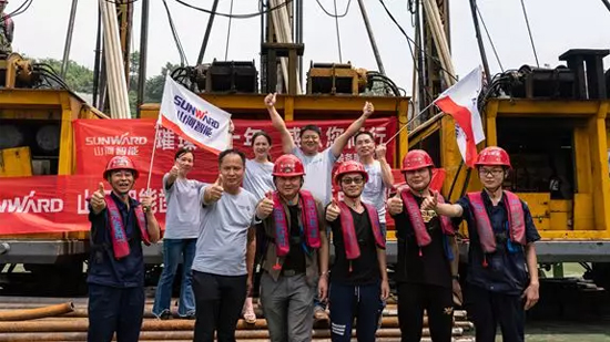 ���쳤���ƽ�ˮ�����ǹ��ɶԹ������ܺ���������ɸ㶨ˮ�½�ʯ