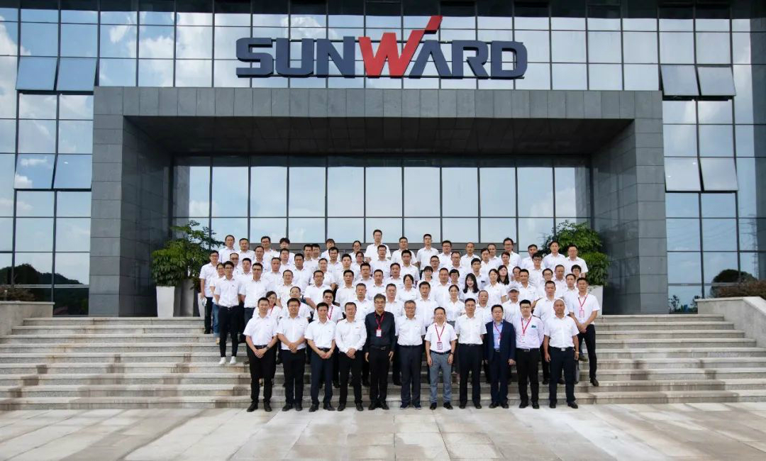 �ǹ��ɶԹ�������Я�ֶ�����������������������Ӫ����ƪ��