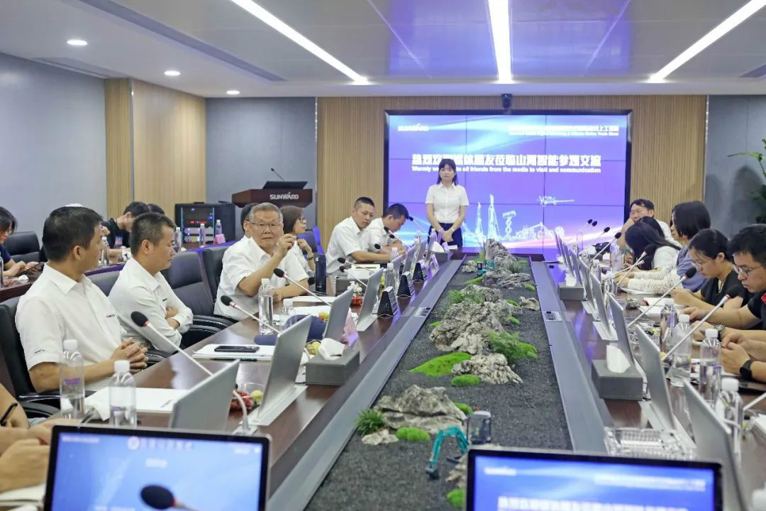 �ǹ��ɶԹ����������ֻ������������Žᰢ��Ͱ͹���վ����ֱ���˶�Բ������