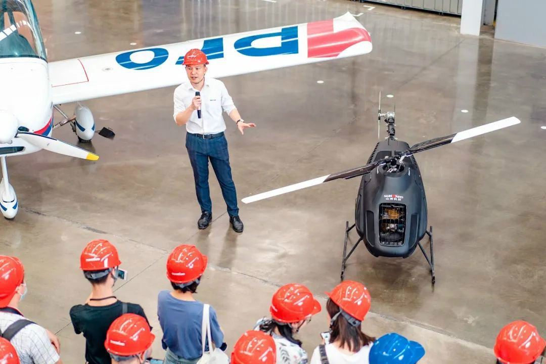 �ǹ��ɶԹ����������ֻ������������Žᰢ��Ͱ͹���վ����ֱ���˶�Բ������