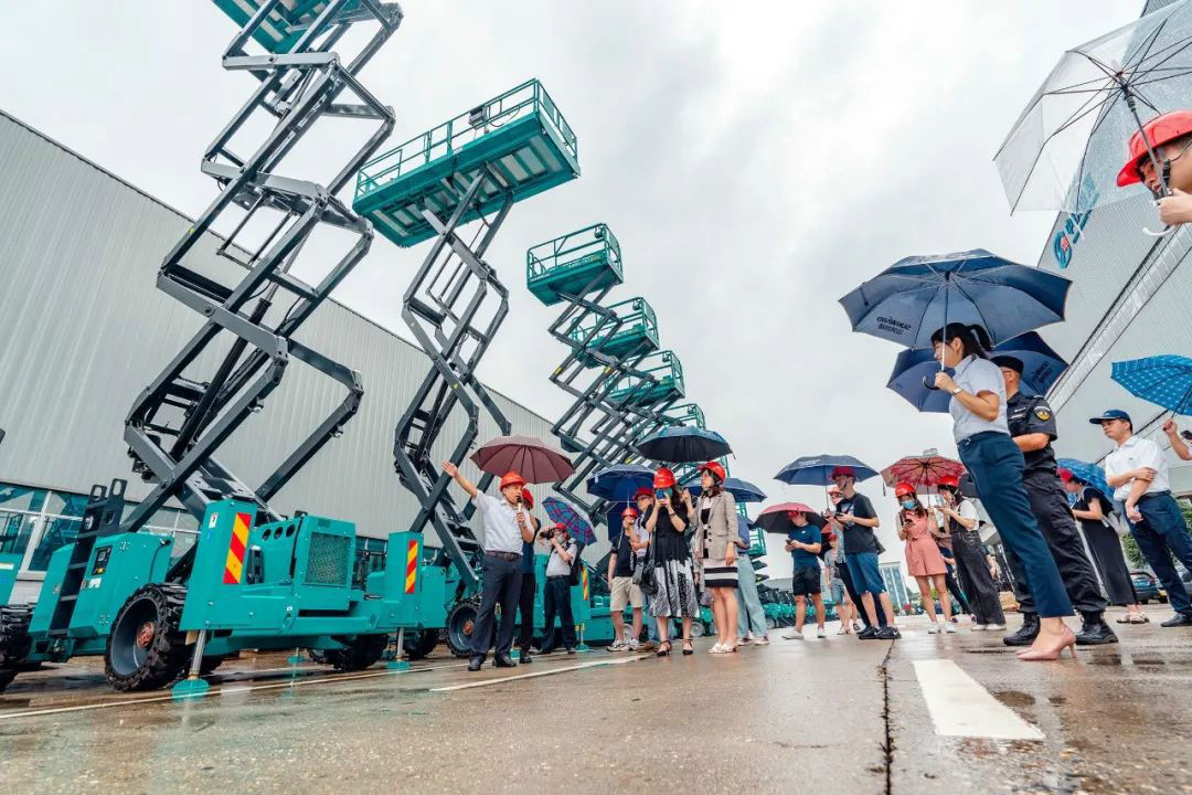 �ǹ��ɶԹ����������ֻ������������Žᰢ��Ͱ͹���վ����ֱ���˶�Բ������