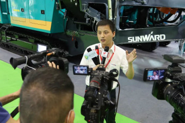 ǿ����λ���� ����ɰʯ�������� �ǹ��ɶԹ������ܹ���ɰʯչ�����չ�