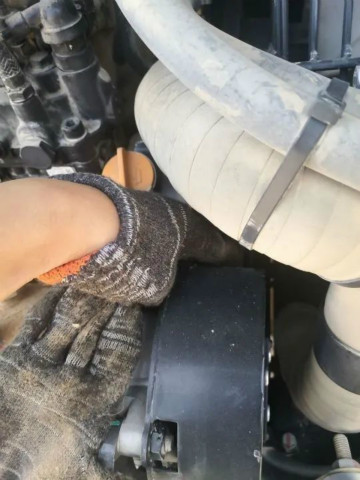 �����ǹ��ɶԹ����������� ���������촴�߿������Ѳ�����ͻ�