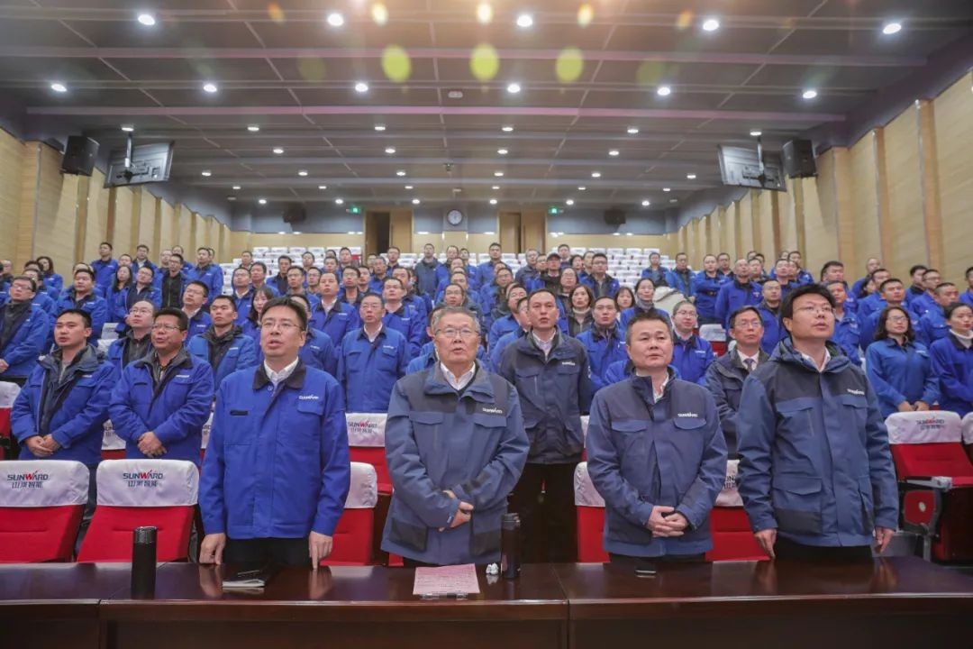 �ǹ��ɶԹ��������ٿ������Ͷ�ģ��������������������