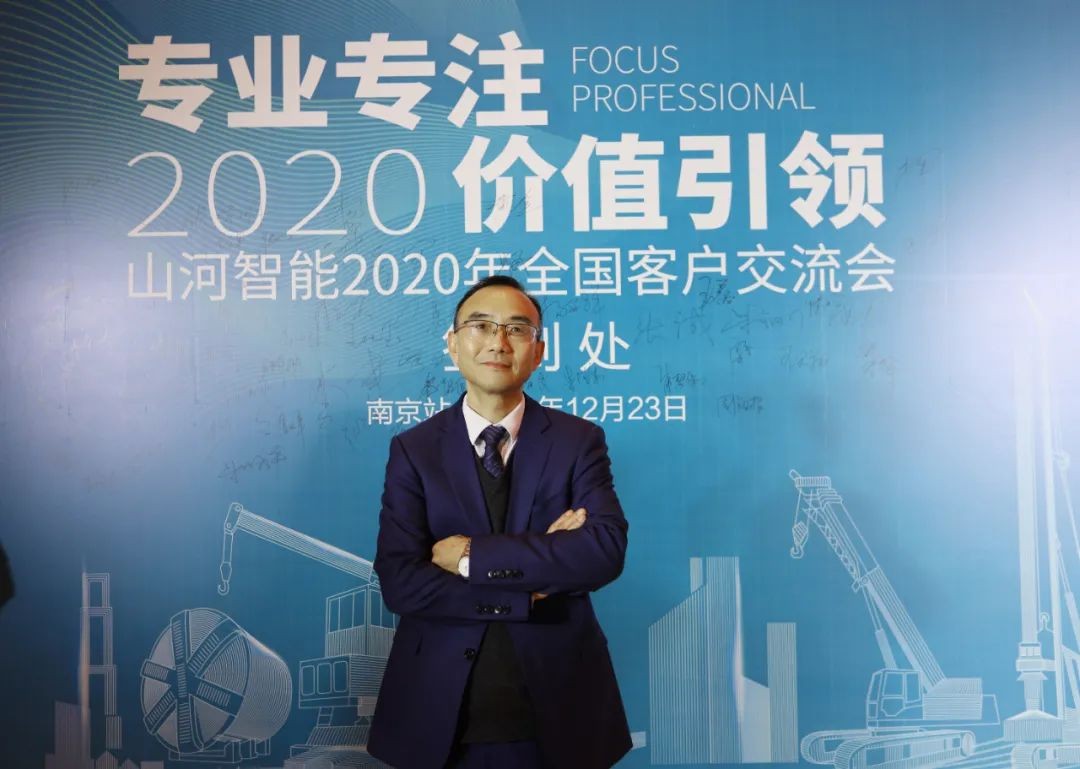 ʮ���ǹ��ɶԹ������ػ�ţ��