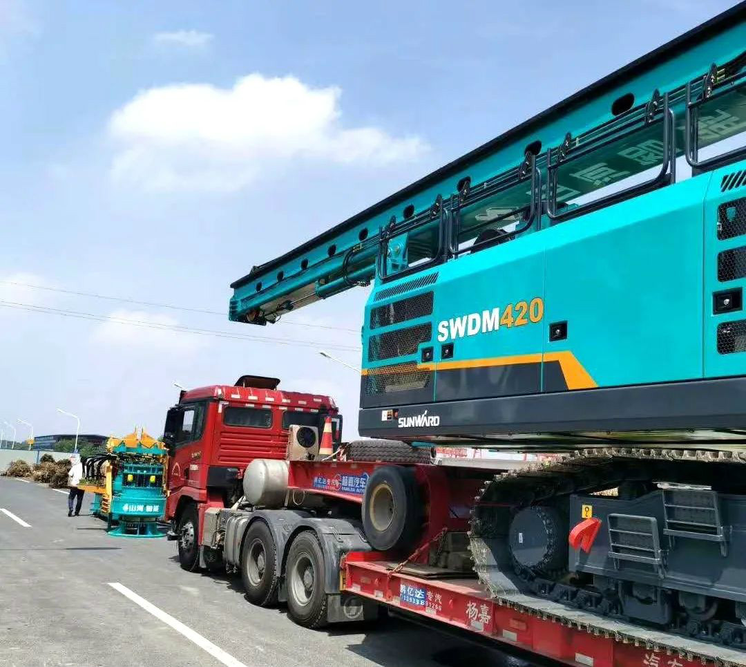 ��Ь���ϰ嵽׮�������С�������һ̨����ѹ׮���˶��Ʋ��ܸ�