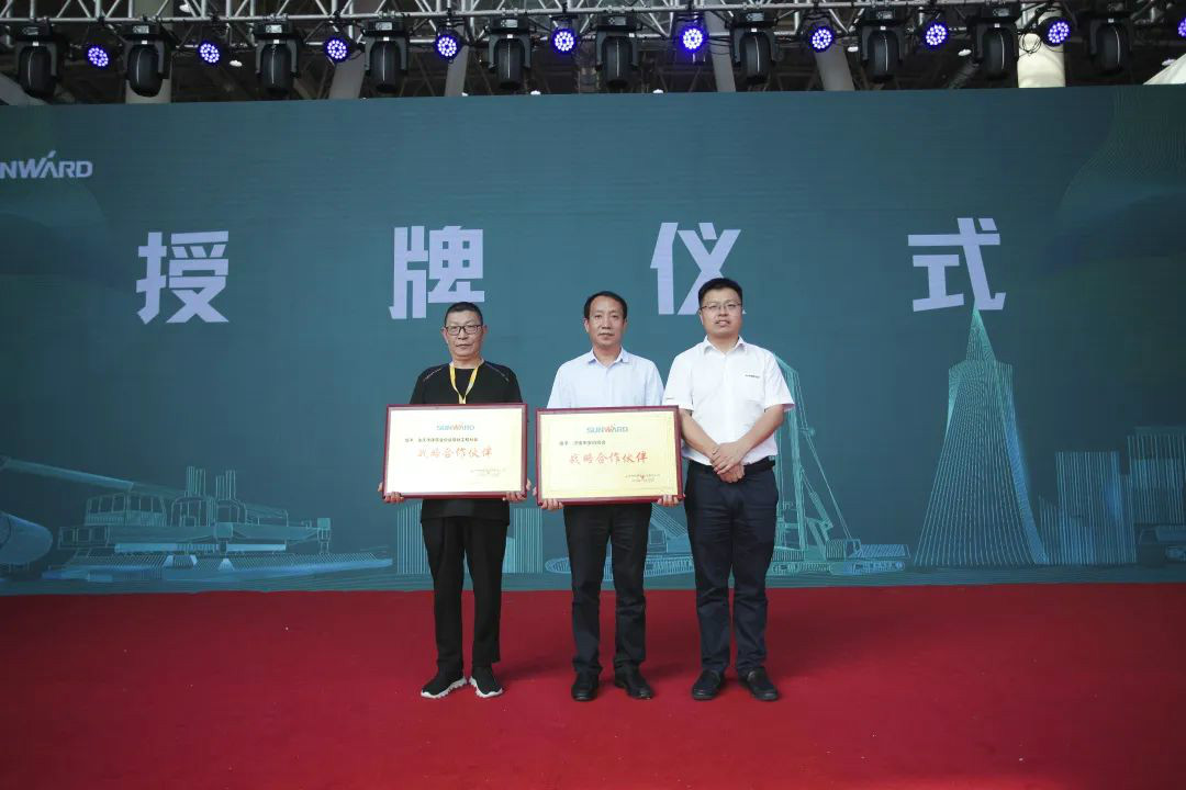 �ǹ��ɶԹ����������¿ͻ������������������������̳�᳡����