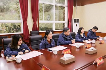 �ǹ��ɶԹ�������ͨѶԱ��ѵ�ں��Ϲ�����ýѧԺ����