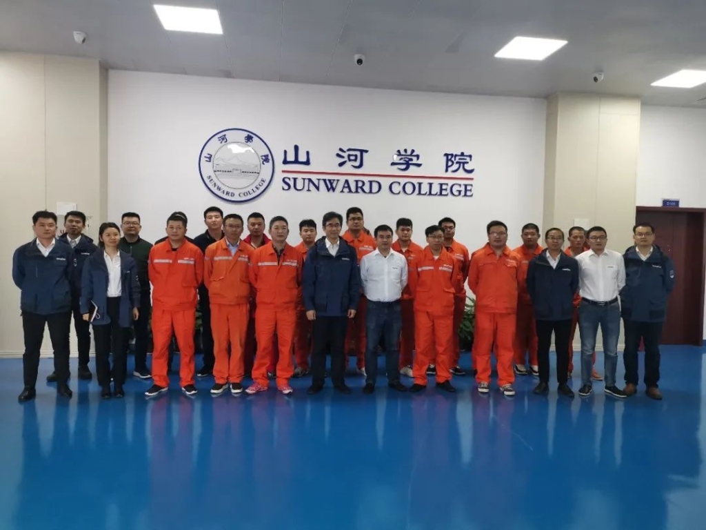 ���ǹ��ɶԹ����Ŀͻ������ǳ��㣡 �������ް���������˾��Ŀ�򵼼��������Ҳ�Ʒ֪ʶ��ѵ