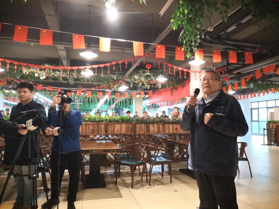 ���廪������Ա��ͬ����Բ��