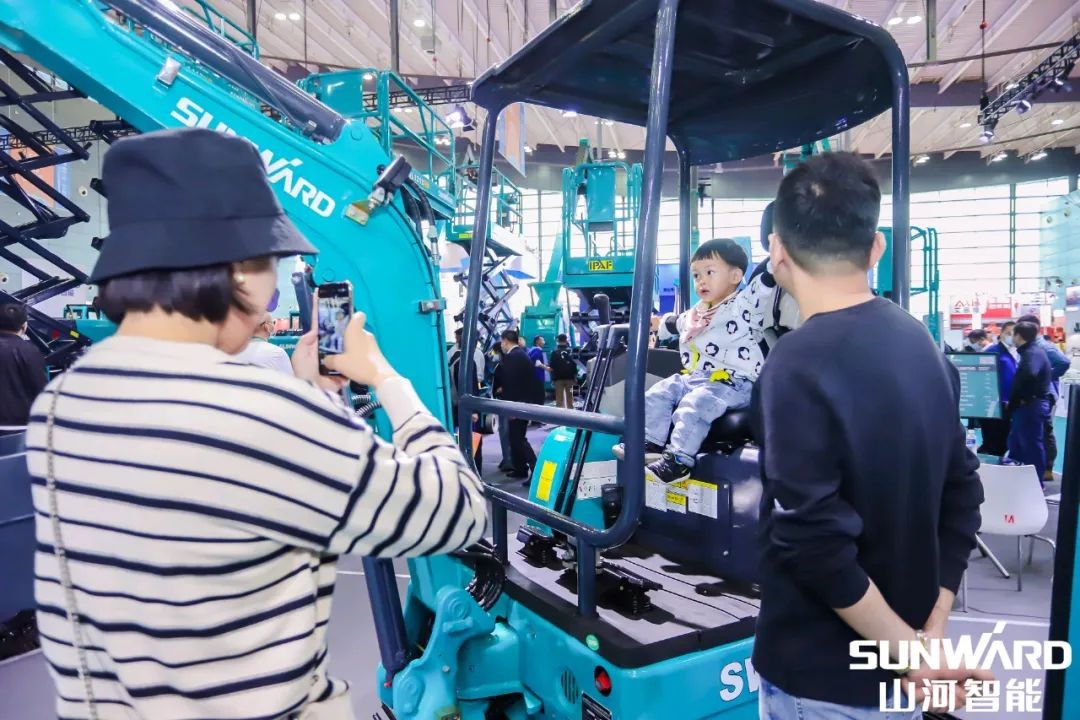 CICEE | �̻��ǹ��ɶԹ�������չ����֮����Ŀ���������