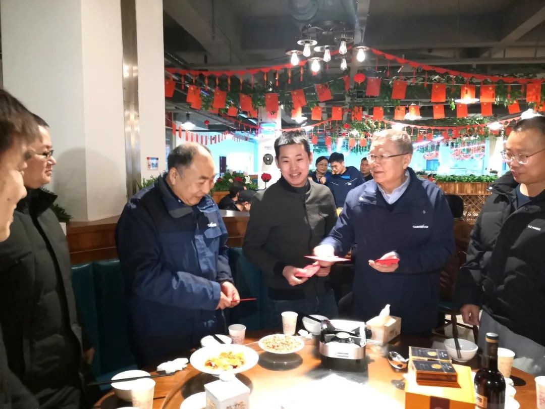 ���廪������Ա��ͬ����Բ��