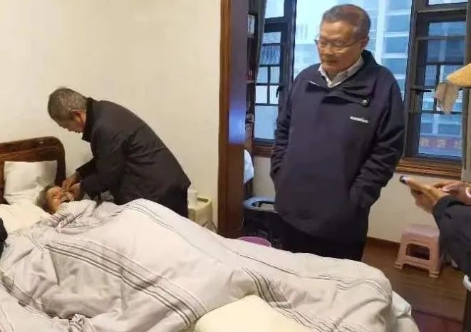 ֪��ս�� ��������Զ������