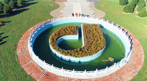 ѹ��ɽ�ġ���Ů�ˡ��ÿ�ɽ��Ư��