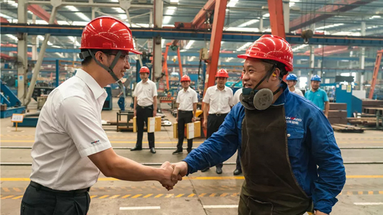 �������š����������˶���ο��һ��Ա��