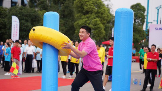 �绪ʮ������Я�����ڷɣ�������ף�ǹ��ɶԹ������ܽ���ʮ��������������������˶���