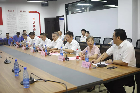 Ա����Ů������� �ǹ��ɶԹ�����԰���Ž���