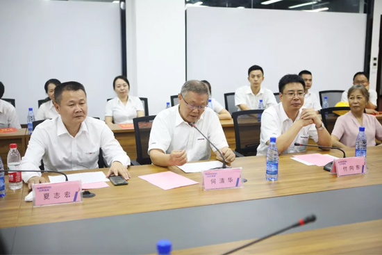 Ա����Ů������� �ǹ��ɶԹ�����԰���Ž���