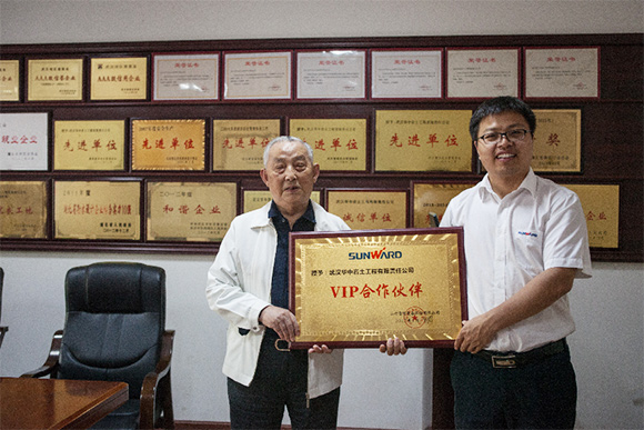 �������£�����ʮһ������̾�ǹ��ɶԹ�����Ʒ�;�����