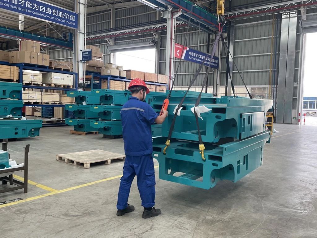 糖果派对官网智能“蓝精灵”们在通俗岗位的坚守与贡献