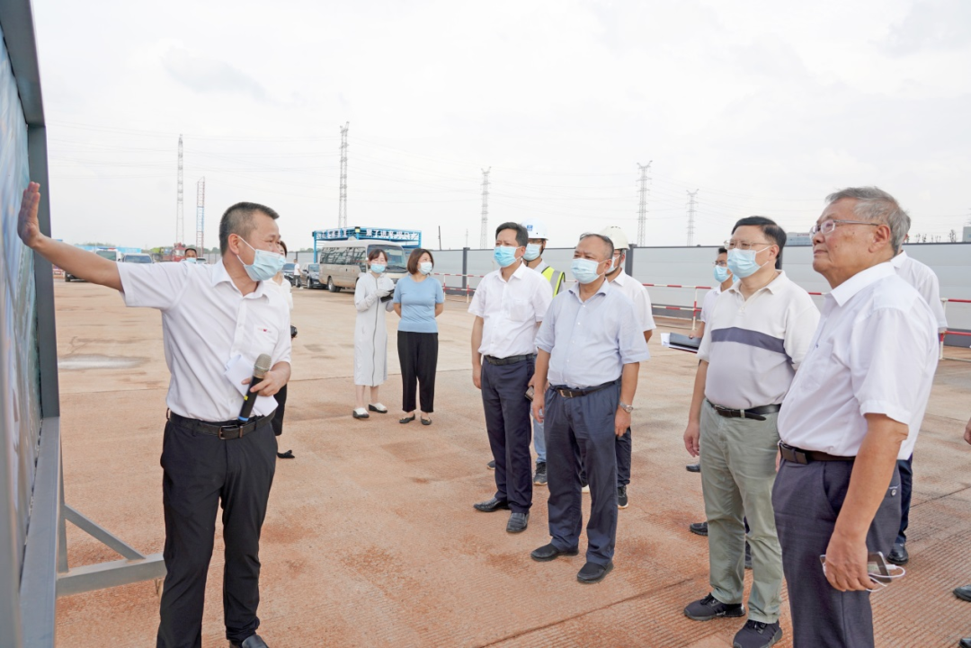 ����ʡί��ί��ʡί���鳤�Ž���һ�е����ǹ��ɶԹ�������