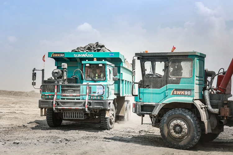 ͼ�� | ��ս��ɽ���ǹ��ɶԹ���������ɫ��ɽ����װ�����Ͻ����Ƽ�