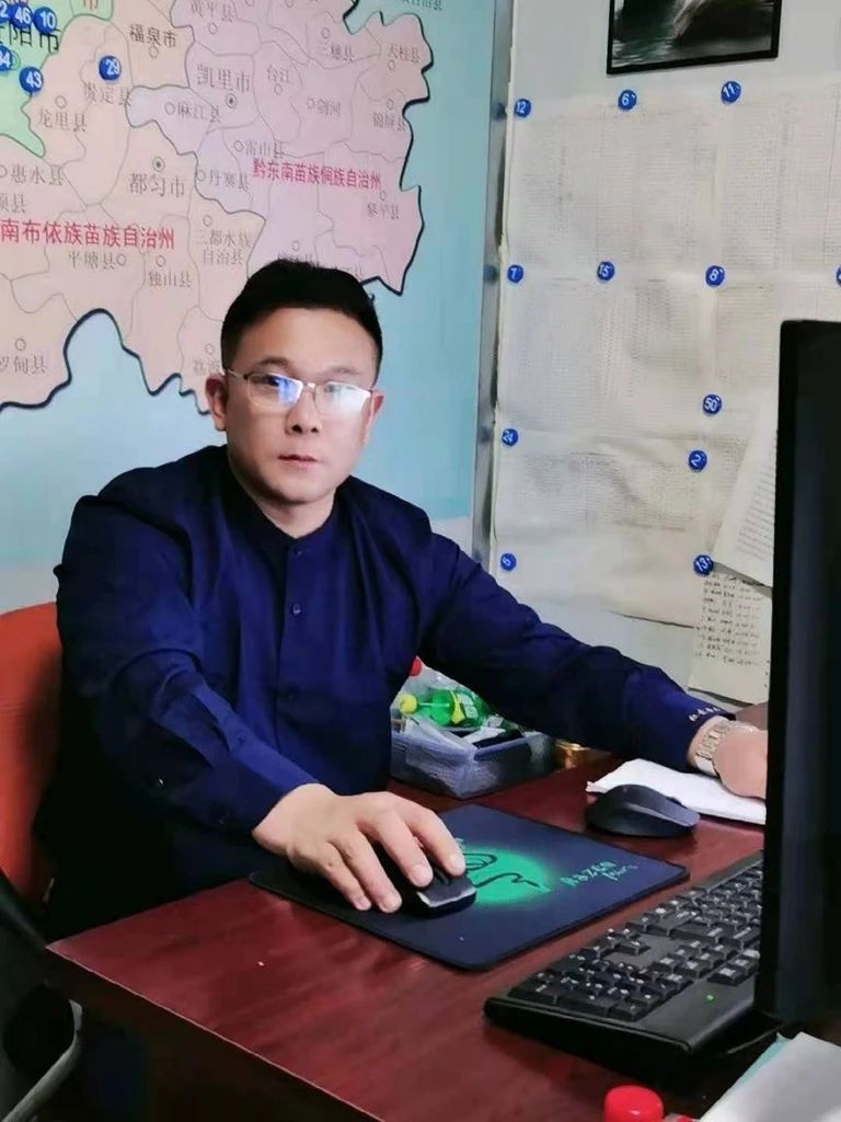 ����2��ʱ��������33̨�ǹ��ɶԹ������������������λ�ϰ�ʲô��ͷ��