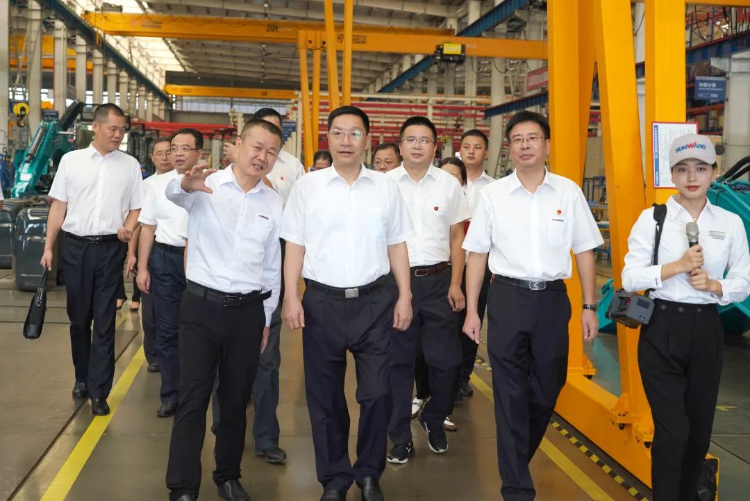 湖南省委常委、省纪委书记、省监委代理主任王双全调研糖果派对官网智能