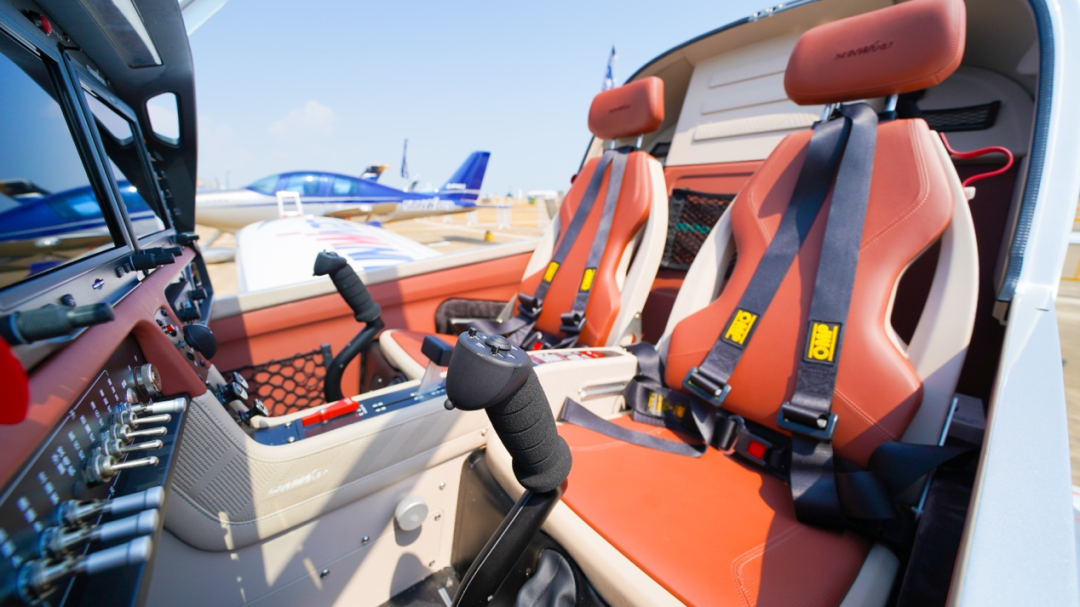 лú¡¢º½ÐÐÑݳö¡2021Öйúº½Õ¹ÌǹûÅɶԹÙÍøº½¿ÕÐã¸øÄã¿´