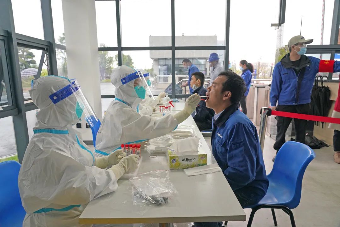 ��������ʽ�100%���ǹ��ɶԹ������ܵ�һʱ�俪չȫԱ�������������徲����