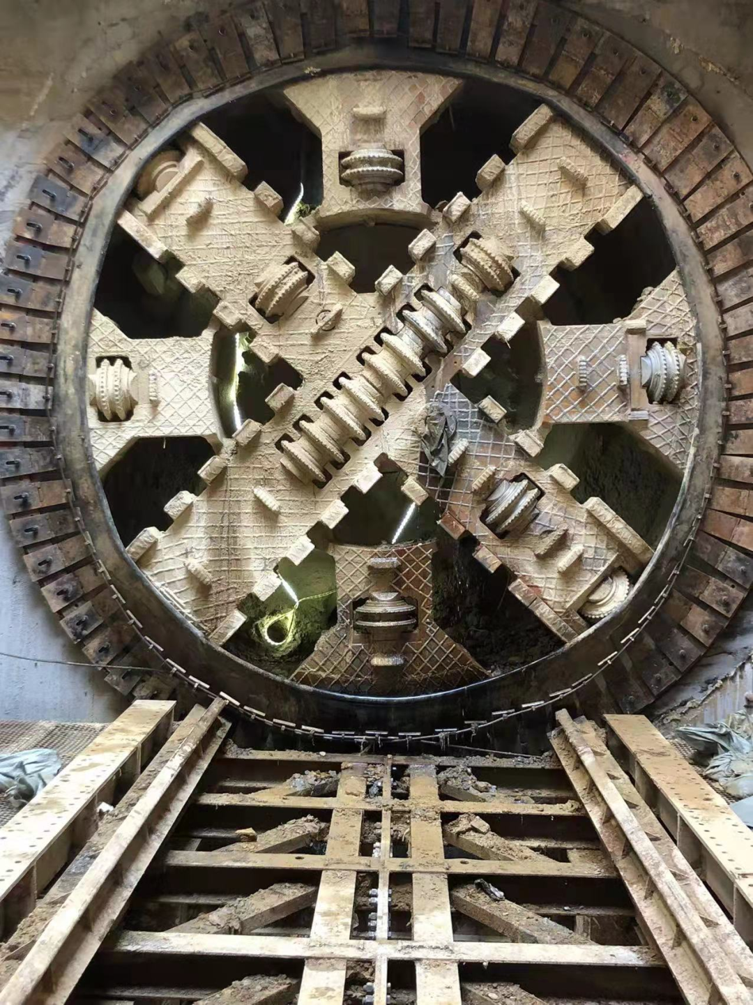 ��ʱ424����������߼�¼����������ٻ�ˢ�±����ߣ�������������ȫ�����