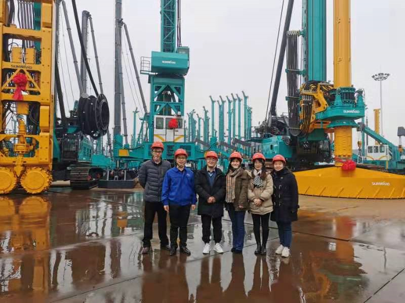 ����ʡ�˹�����ѧ�����鳤�°���һ�п�������ǹ��ɶԹ�������